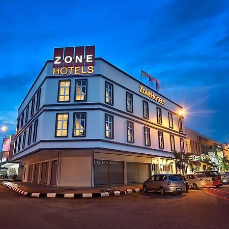 Zone Hotels, Telok Panglima Garang Teluk Panglima Garang Exterior foto